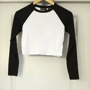 Brave Soul Black & White Baseball Tee Crop Top Size Small